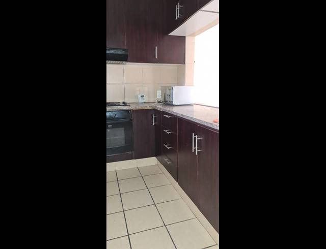 1.5 BEDROOM FLAT RENTED IN MORNINGSIDE